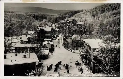 Ak Szklarska Poręba Schreiberhau Riesengebirge Schlesien, Stadtpartie, Winterszene