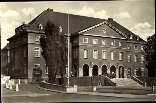 Ak Leuna an der Saale, Kulturhaus, Treppe