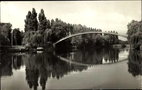 Ak Leuna an der Saale, Eingang zum Waldbad