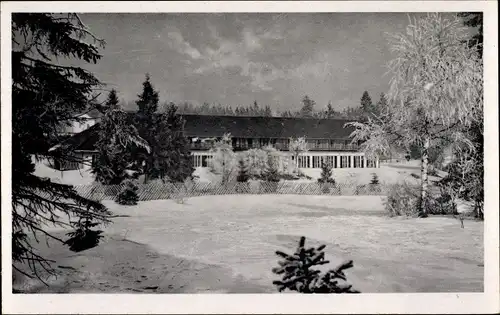 Ak Hormersdorf Zwönitz im Erzgebirge Sachsen, Jugendherberge Adolf Hennecke, Große Herberge, Winter