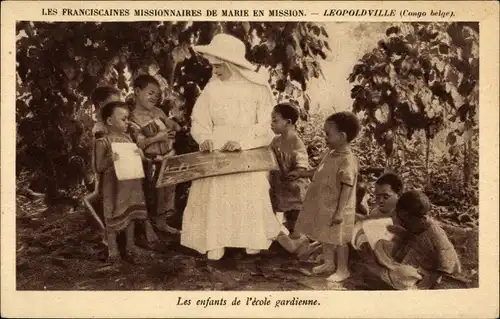 Ak Léopoldville Kinshasa DR Kongo Zaire, Franciscaines Missionnaires, Enfants de l´École gardienne