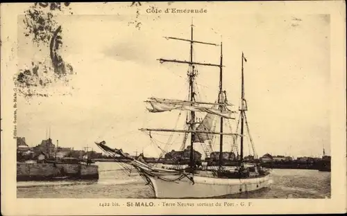 Ak Saint Malo Ille et Vilaine Bretagne, Terre Neuvas sortant du Port