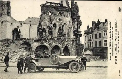 Ak Arras Pas de Calais, Partie posterieure de l'Hotel de Ville, Ruines 1914-15