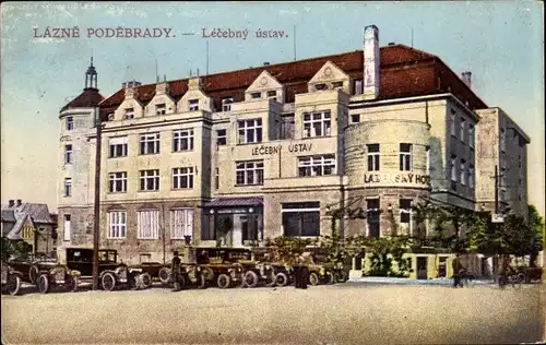 Ak Lázně Poděbrady Bad Podiebrad Region Mittelböhmen, Lecebny ustav