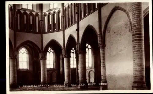 Ak Brouwershaven Zeeland, Interieur der Ned. Herv. Kerk