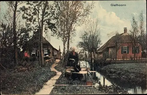 Ak Giethoorn Overijssel Niederlande, Flusspartie, Ruderboot, Häuser