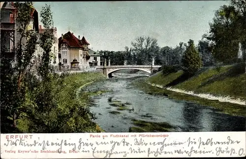 Ak Erfurt, Partie am Flutkanal mit Pförtchenbrücke