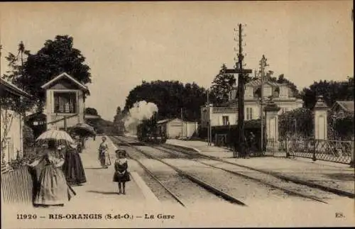 Ak Ris Orangis Essonne, La Gare, Bahnhof, Gleisseite