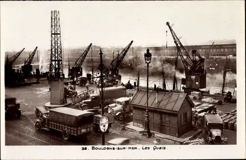 Ak Boulogne sur Mer Pas de Calais, Les Quais, LKW, Hafenkräne