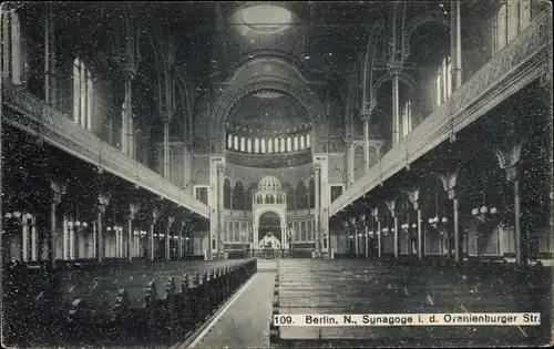 Judaika Ak Berlin Mitte, Synagoge in der Oranienburger Straße, Innenansicht