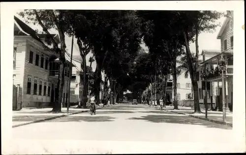 Foto Ak Paramaribo Suriname, Straßenpartie