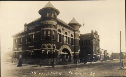 Foto Ak Fort Dodge Iowa USA, Post Office and YMCA