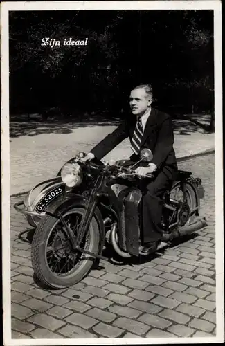 Ak Zijn ideaal, Mann auf einem Motorrad, GZ 52025