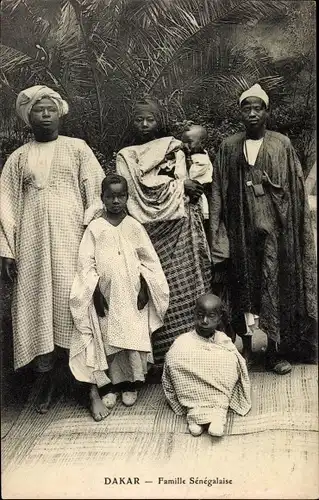 Ak Dakar Senegal, Famille Senegalaise