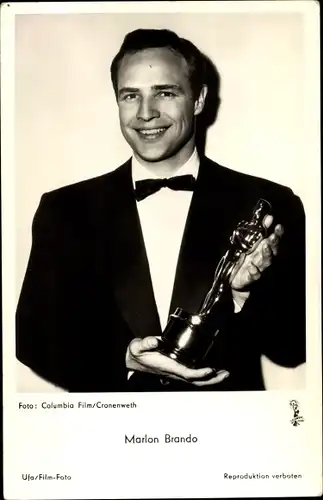 Ak Schauspieler Marlon Brando, Oscar-Preis