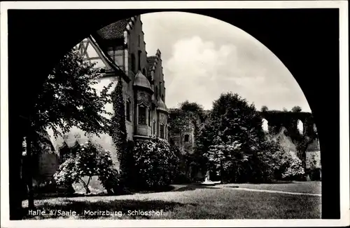 Ak Halle an der Saale, Moritzburg, Schlosshof