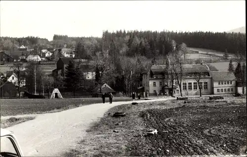 Ak Kretscham Rothensehma Neudorf Sehmatal im Erzgebirge, Straßenpartie, Teilansicht