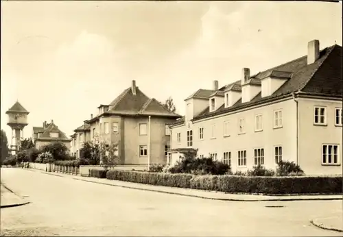 Ak Groitzsch in Sachsen, Friedrich-Ebert-Straße und Landambulatorium