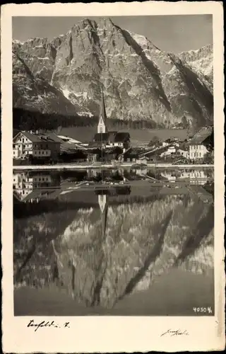 Ak Seefeld in Tirol, Gebirgsidyll, Ort, Kirche, Spiegelung