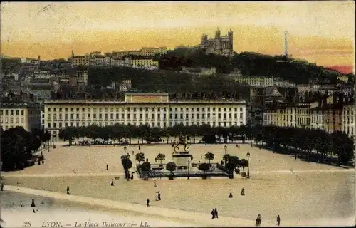 Ak Lyon Rhône, La Place Bellecour