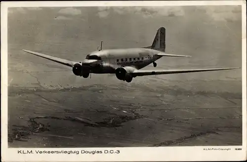 Ak Douglas DC-3, Verkehrsflugzeug, Niederländisches Passagierflugzeug, KLM