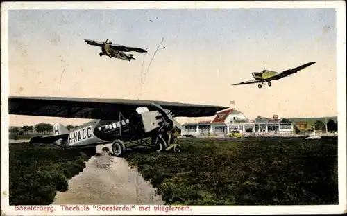 Ak Soesterberg Utrecht Niederlande, Theehuis Soesterdal mel vliegterrein, Flugzeuge, Rollfeld