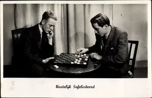 Ak Glückwunsch Geburtstag, Männer spielen Dame, Schachbrett
