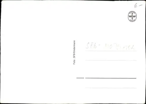 Ak Rundfunk Moderator Goetz Kronburger, Portrait mit Zigarette, SFB