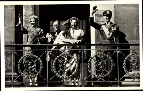 Ak Königin Juliana der Niederlande, Prinz Bernhard, Bezoek Deens, König Frederik IX mit Gemahlin