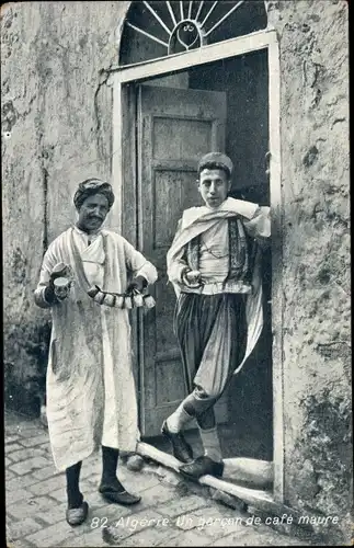 Ak Un garçon de café maure, Portrait, Algerien