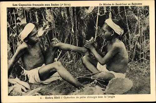 Ak Indien, Entre Bhil, Operation de petite chirurgie dans la jungle,Mission du Sacre Coeur Rajputana
