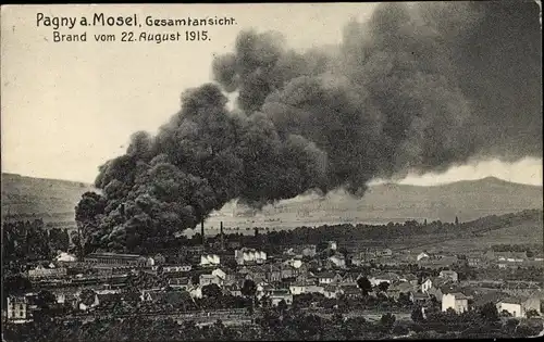 Ak Pagny sur Moselle Meurthe et Moselle, Gesamtansicht, Brand vom 22. August 1915