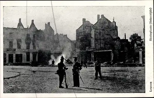 Ak Louvain Leuven Flämisch Brabant, L'Incendie 1914, Place de la Gare, Côté gauche, Kriegszerstörung