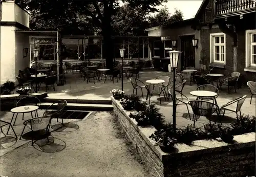 Ak Steina in Sachsen, Berggaststätte Schwedenstein, Biergarten, Terrasse