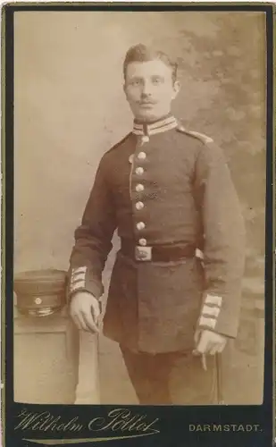 CdV Foto Porträt Deutscher Soldat, Kaiserreich, Fotograf Wilhelm Pöllot, Darmstadt