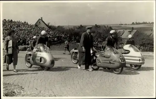Foto Ak Hohenstein Ernstthal, Sachsenring, Motorräder bei einem Motorradrennen, 156, 146
