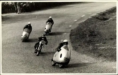 Foto Ak Hohenstein Ernstthal, Sachsenring, Motorräder bei einem Motorradrennen, 104, 107, 115