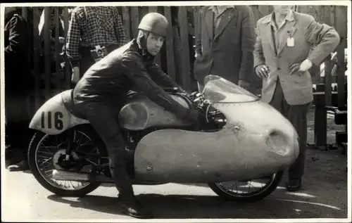 Foto Ak Hohenstein Ernstthal, Sachsenring, Motorrad bei einem Motorradrennen, 116