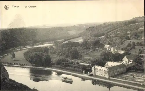 Ak Freyr Hastière Wallonien Namur, Le Chateau, Schloss aus der Vogelschau