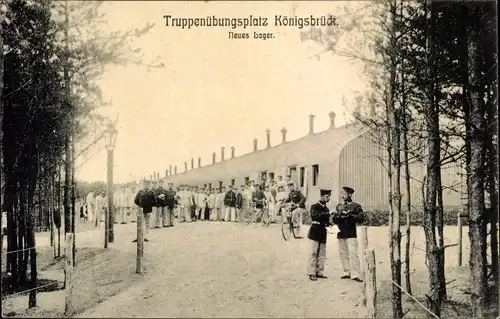 Ak Königsbrück in der Oberlausitz, Truppenübungsplatz, Neues Lager, Baracke, Soldaten