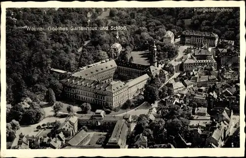 Ak Weimar in Thüringen, Fliegeraufnahme, Goethes Gartenhaus und Schloss