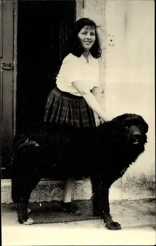 Foto Maria Kinga von Österreich mit Hund, Portrait