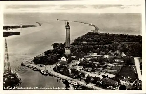 Ak Warszów Osternothafen Świnoujście Swinemünde Pommern, Leuchtturm und Mole, Klinke & Co 9657a