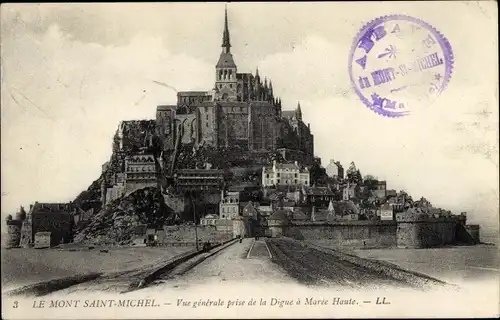 Ak Le Mont Saint Michel Manche, Vue générale prise de la Digue à Marée Haute
