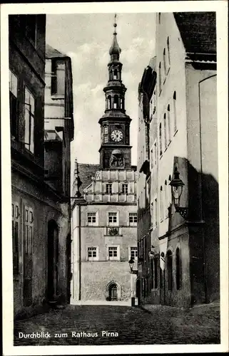 Ak Pirna an der Elbe, Durchblick zum Rathaus