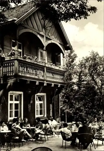 Ak Steina in Sachsen, Berggaststätte auf dem Schwedenstein, Terrasse