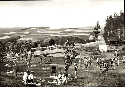 Ak Raschau im Erzgebirge, Sommerbad, Badegäste, Liegewiese