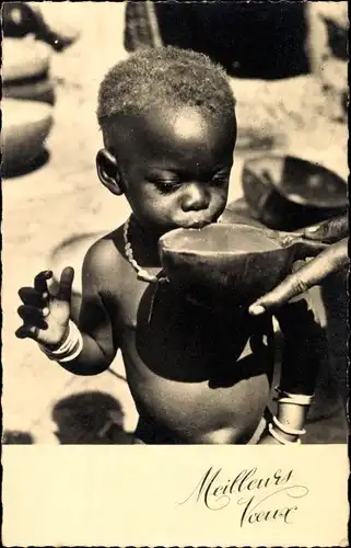 Ak Afrikanisches Kind beim Essen