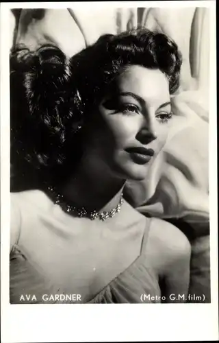 Ak Schauspielerin Ava Gardner, Portrait