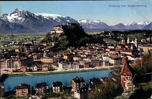 Ak Salzburg in Österreich, Blick vom Kapuzinerberg auf die Stadt